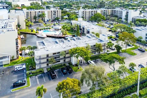10 Royal Palm Way Boca Raton FL 33432