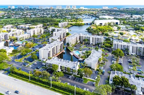 10 Royal Palm Way Boca Raton FL 33432