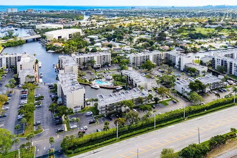 10 Royal Palm Way Boca Raton FL 33432