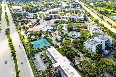 10 Royal Palm Way Boca Raton FL 33432