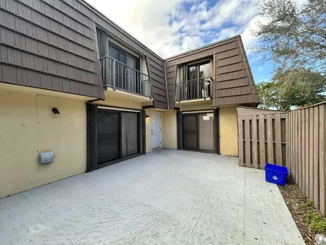705 7th Court Palm Beach Gardens FL 33410