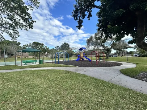 705 7th Court Palm Beach Gardens FL 33410