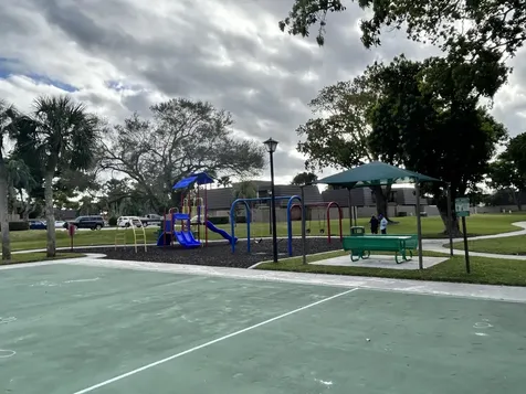 705 7th Court Palm Beach Gardens FL 33410