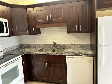 705 7th Court Palm Beach Gardens FL 33410