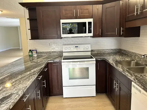 705 7th Court Palm Beach Gardens FL 33410