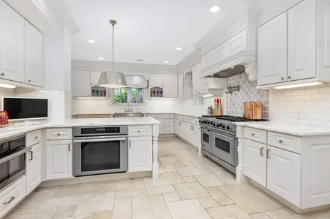 9 Via Vizcaya Palm Beach FL 33480