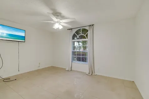 6209 Pond Tree Court Greenacres FL 33463