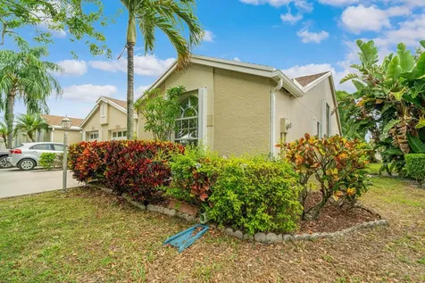 6209 Pond Tree Court Greenacres FL 33463
