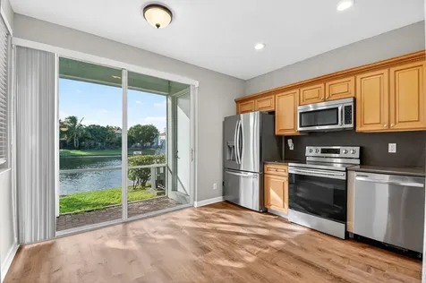2138 Oakmont Drive Riviera Beach FL 33404