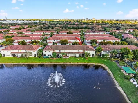 2138 Oakmont Drive Riviera Beach FL 33404