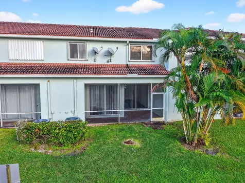 2138 Oakmont Drive Riviera Beach FL 33404