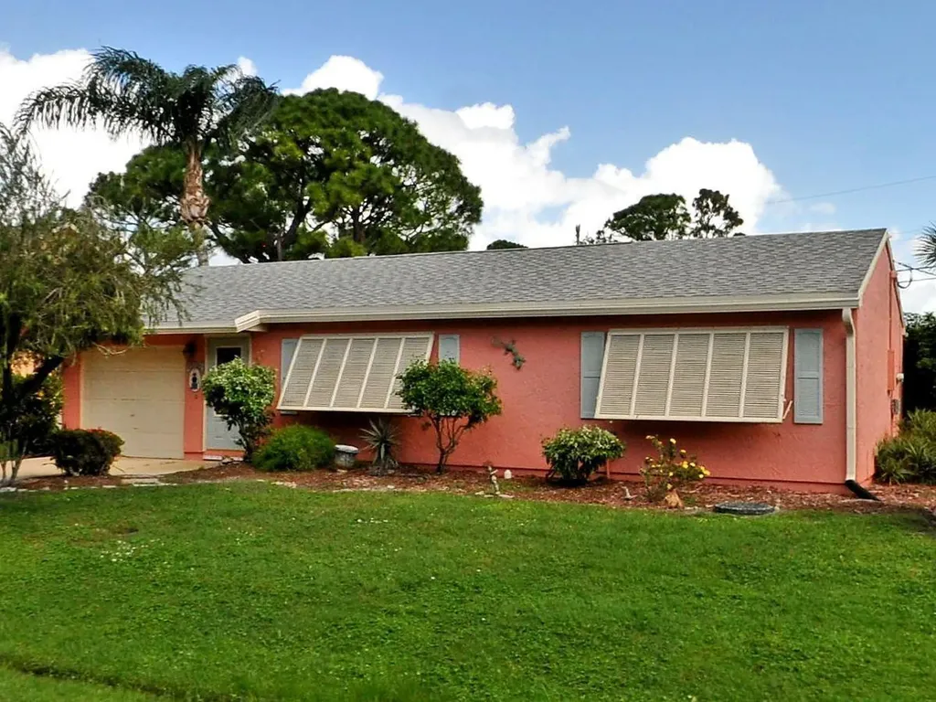1813 Se Balletos Street Port Saint Lucie FL 34952