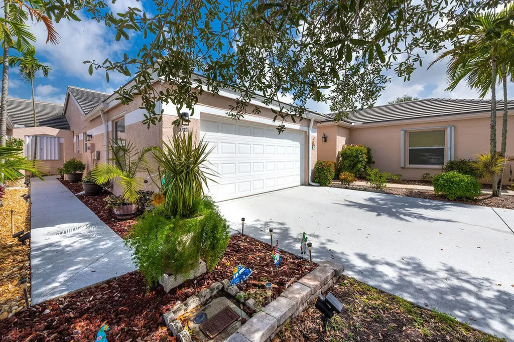 1035 Island Manor Drive Greenacres FL 33413