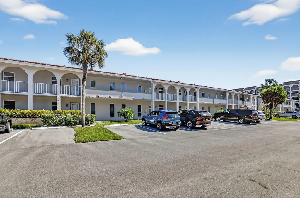 250 Ne 20th Street Boca Raton FL 33431