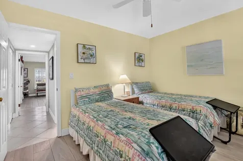 250 Ne 20th Street Boca Raton FL 33431
