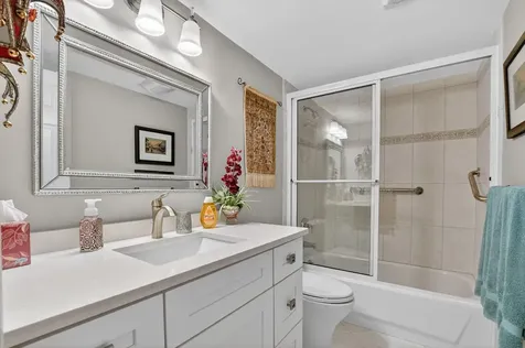 250 Ne 20th Street Boca Raton FL 33431