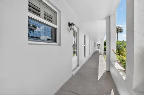 250 Ne 20th Street Boca Raton FL 33431