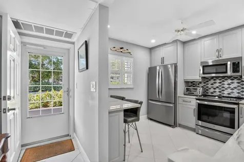 250 Ne 20th Street Boca Raton FL 33431