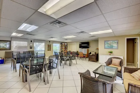 250 Ne 20th Street Boca Raton FL 33431