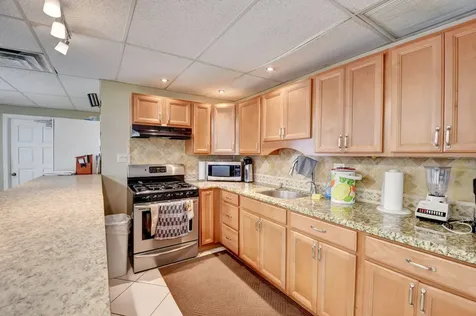 250 Ne 20th Street Boca Raton FL 33431