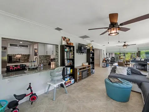 720 Muirfield Circle Atlantis FL 33462