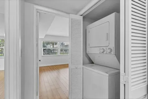 4007 N Cypress Drive Pompano Beach FL 33069