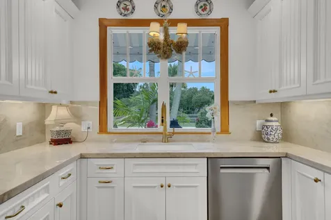 118 N Dixie Boulevard Delray Beach FL 33444