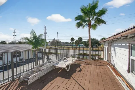 704 N Dixie Highway Lantana FL 33462