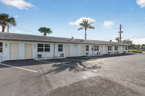 704 N Dixie Highway Lantana FL 33462