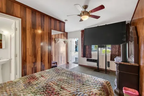 704 N Dixie Highway Lantana FL 33462