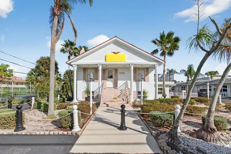 704 N Dixie Highway Lantana FL 33462