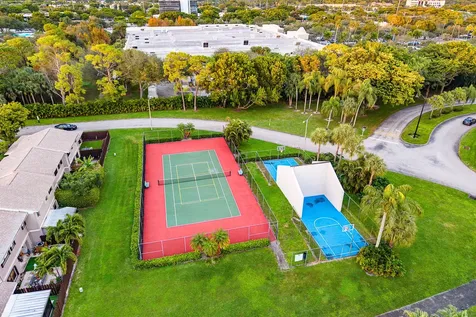 5326 Jog Lane Delray Beach FL 33484