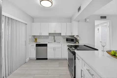 450 Piedmont J Delray Beach FL 33484