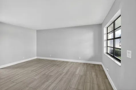 450 Piedmont J Delray Beach FL 33484