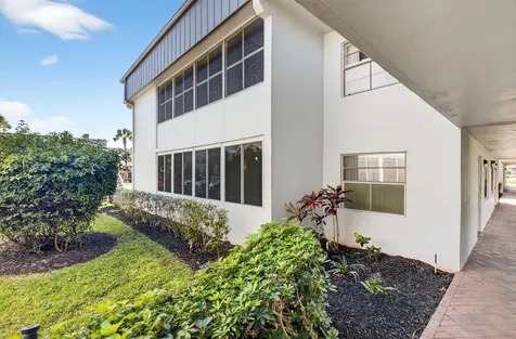 450 Piedmont J Delray Beach FL 33484
