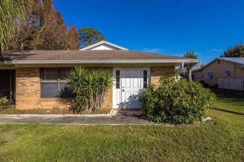 2055 Sw Cranberry Street Port Saint Lucie FL 34953