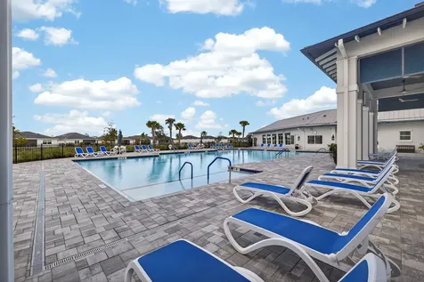 607 Se Mulberry Way Port Saint Lucie FL 34984