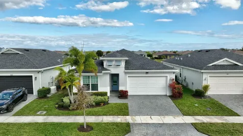 607 Se Mulberry Way Port Saint Lucie FL 34984