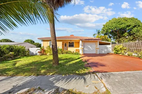 913 Bradley Court West Palm Beach FL 33405