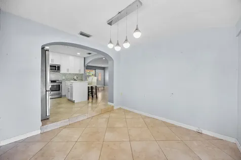 913 Bradley Court West Palm Beach FL 33405