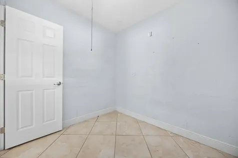 913 Bradley Court West Palm Beach FL 33405