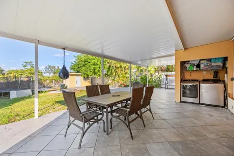 913 Bradley Court West Palm Beach FL 33405