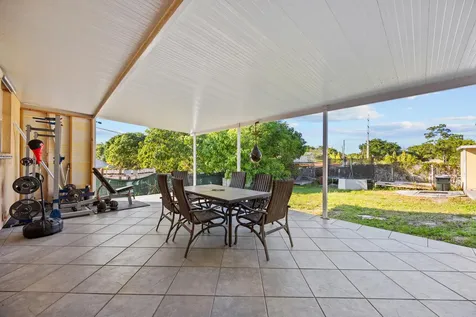 913 Bradley Court West Palm Beach FL 33405
