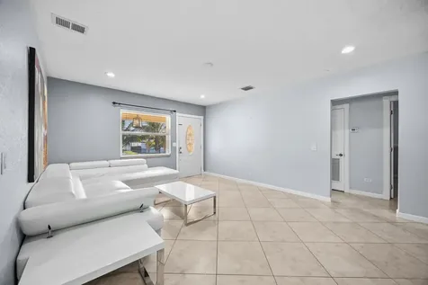 913 Bradley Court West Palm Beach FL 33405
