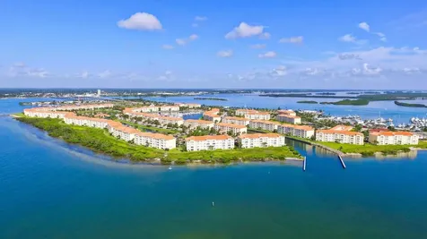 29 Harbour Isle Drive Hutchinson Island FL 34949