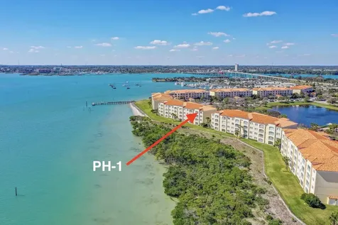 29 Harbour Isle Drive Hutchinson Island FL 34949