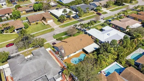 4914 Acorn Drive Boca Raton FL 33487