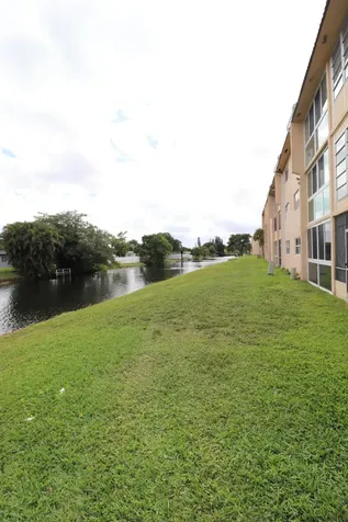 2900 N Pine Island Road Sunrise FL 33322
