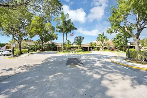 2900 N Pine Island Road Sunrise FL 33322