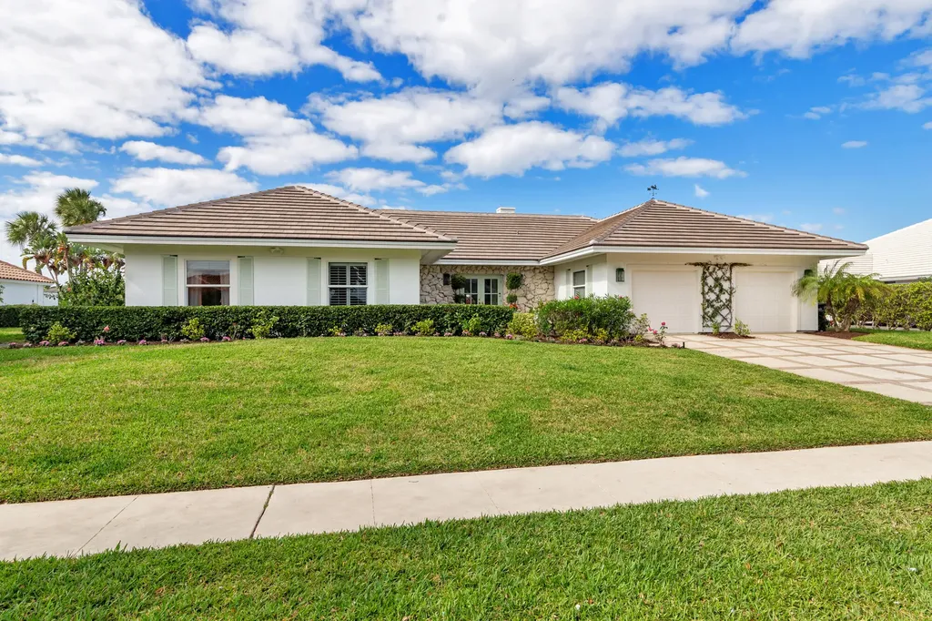3125 Embassy Drive West Palm Beach FL 33401